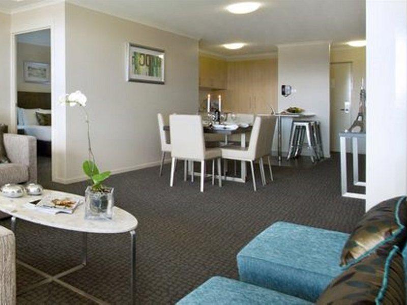 Pacific Suites Canberra Exterior foto