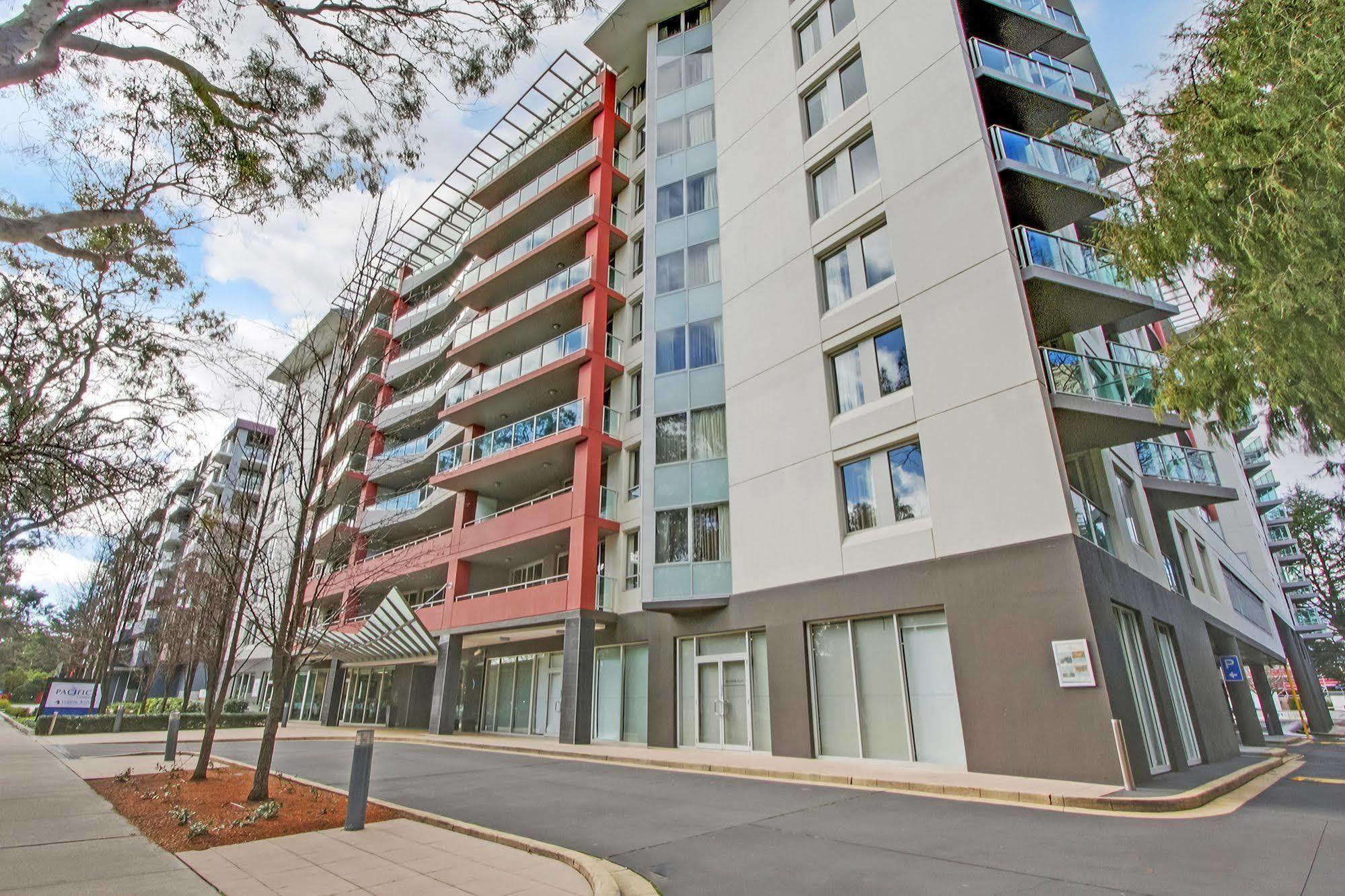 Pacific Suites Canberra Exterior foto