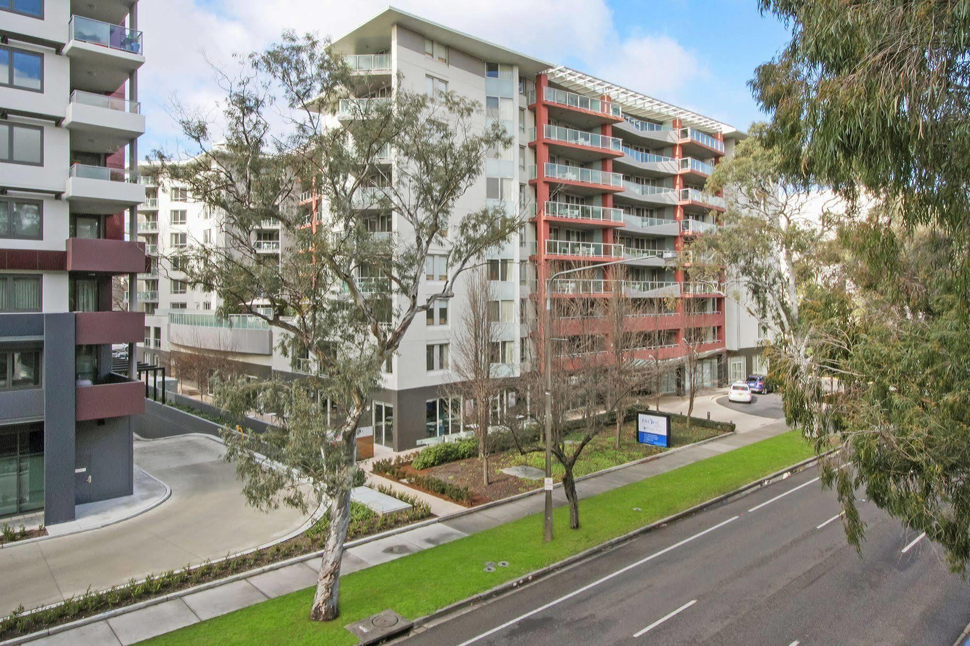 Pacific Suites Canberra Exterior foto