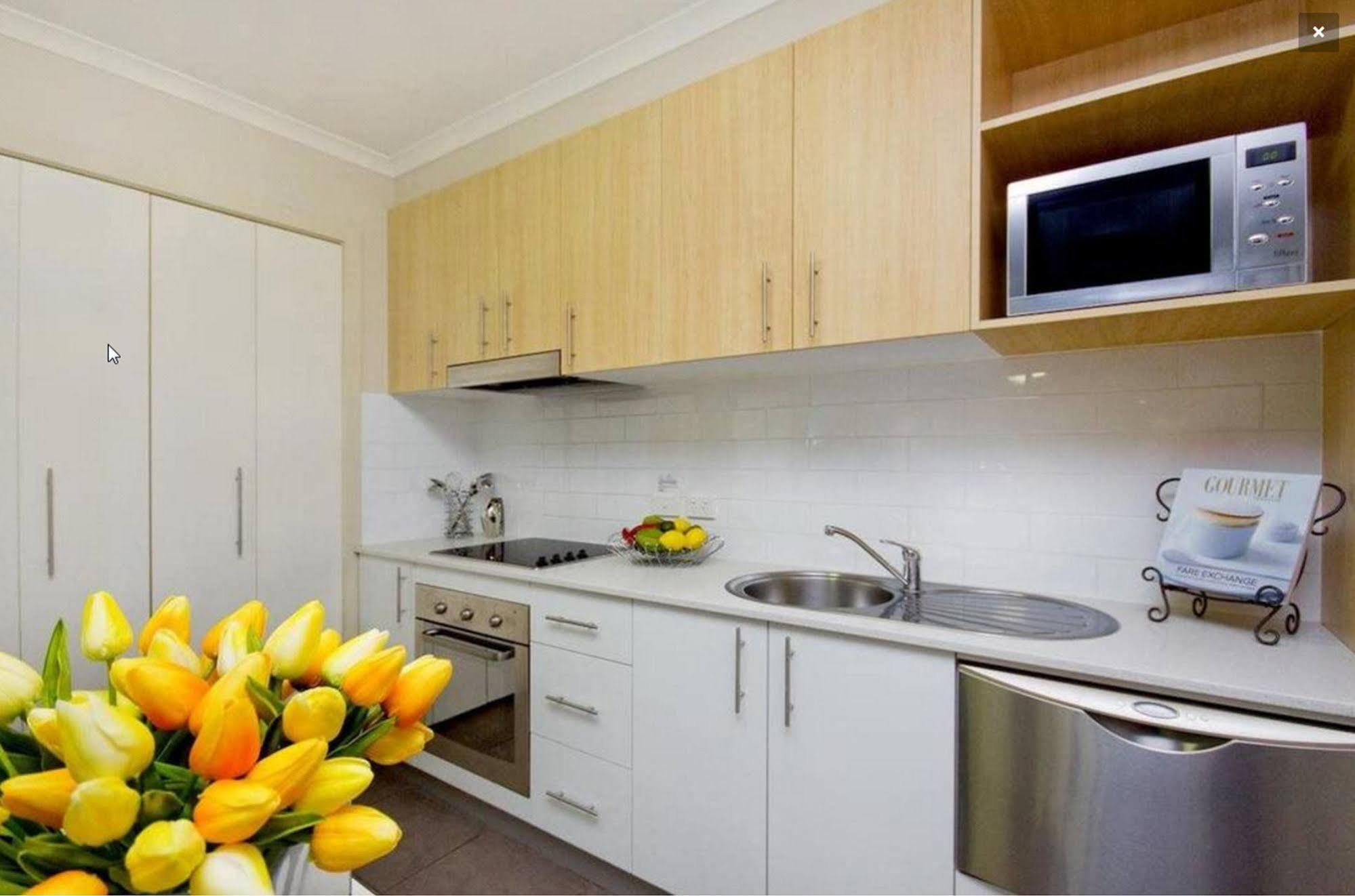 Pacific Suites Canberra Exterior foto