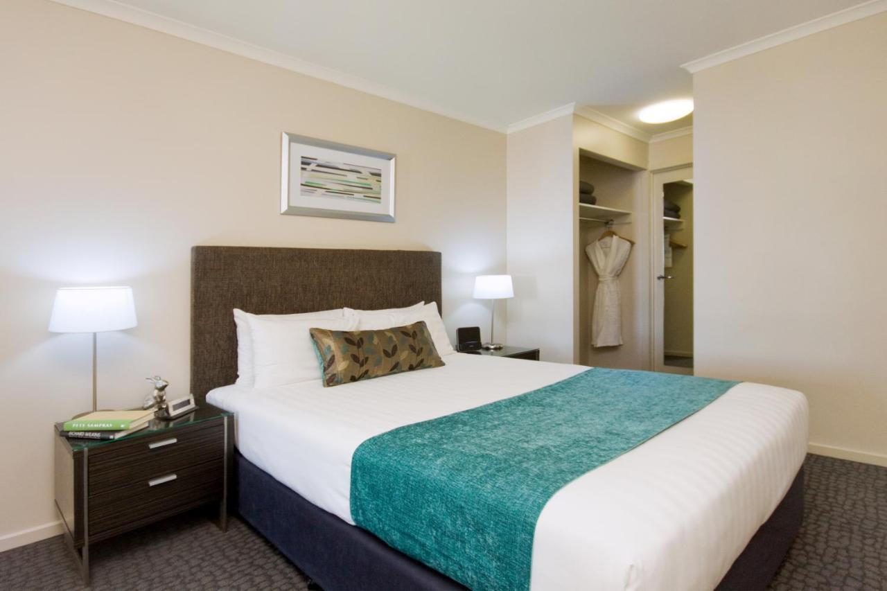 Pacific Suites Canberra Exterior foto