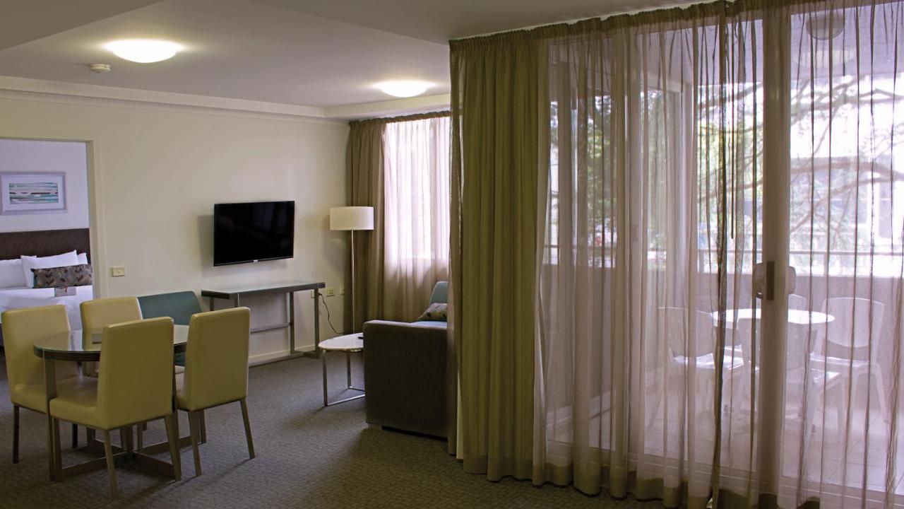 Pacific Suites Canberra Exterior foto